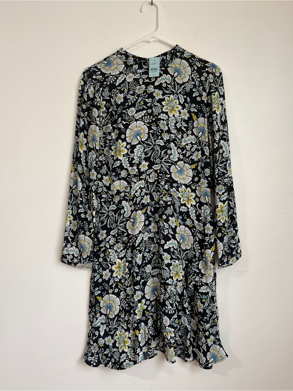 LOFT Petites Women’s Black Floral Dress Blue and Yellow 6P Light With Zip Back